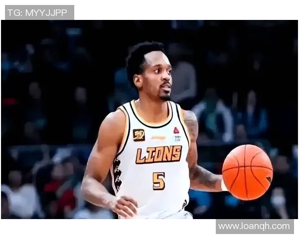 巴里-布朗燃爆球场连拿30+，引爆球迷疯狂支持