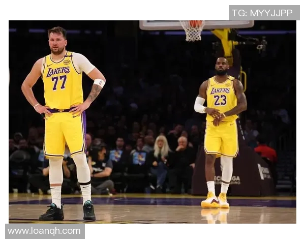 独行侠队球星受伤下场，团队凝聚力考验